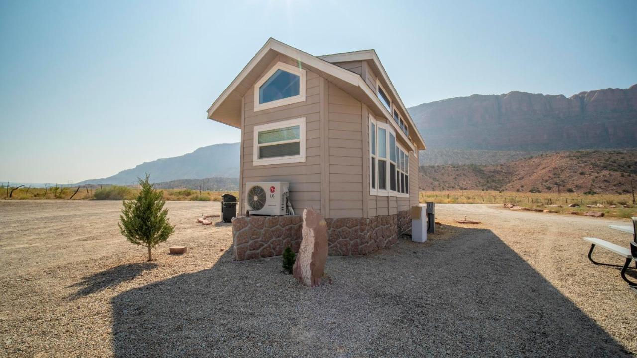 Funstays Glamping Tiny House W Large Loft Site 8 Moab Dış mekan fotoğraf