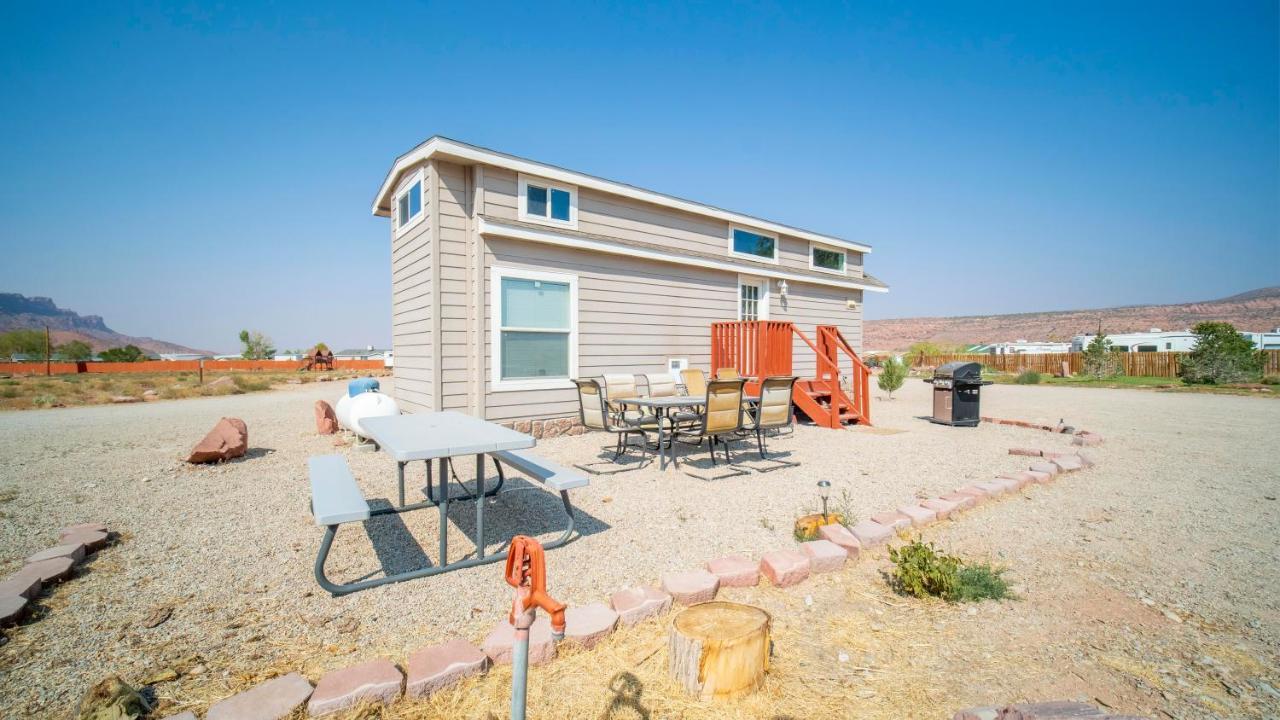 Funstays Glamping Tiny House W Large Loft Site 8 Moab Dış mekan fotoğraf