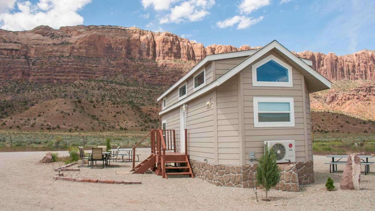 Funstays Glamping Tiny House W Large Loft Site 8 Moab Dış mekan fotoğraf