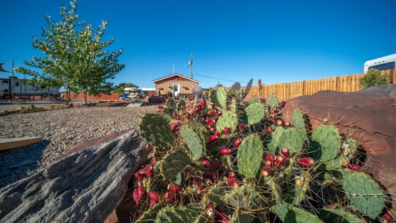 Funstays Glamping Tiny House W Large Loft Site 8 Moab Dış mekan fotoğraf